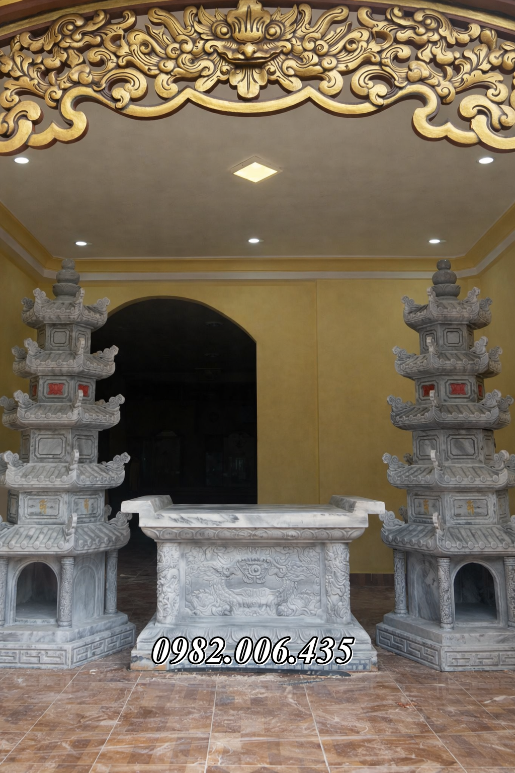 Vì sao ai cũng hỏi “giá mộ tháp đá Vũng Tàu bao nhiêu”