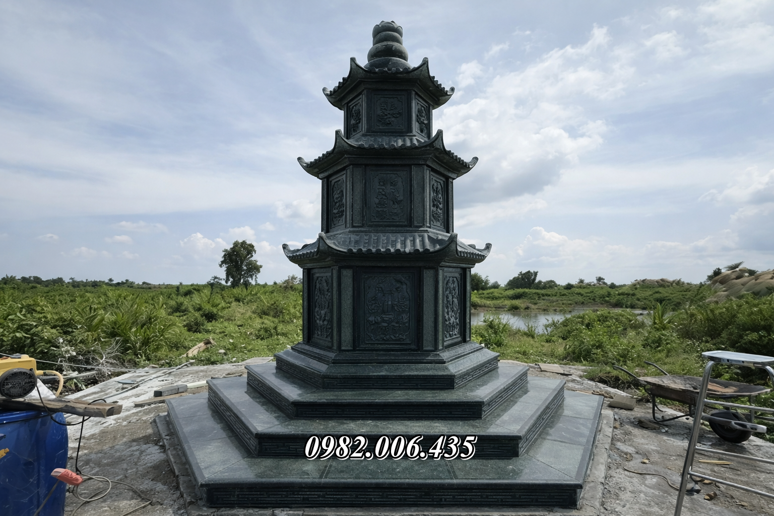 Vì sao mộ tháp được sử dụng để lưu giữ tro cốt