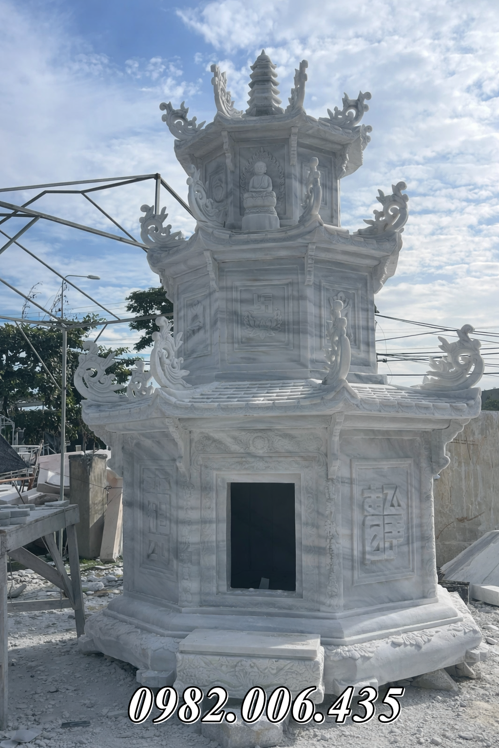 mộ tháp Đá trắng – Thanh tịnh, nhẹ nhàng