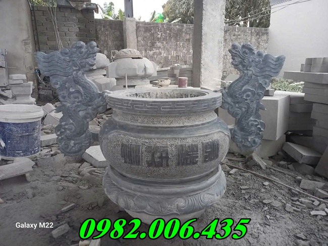 Có nên đặt làm bộ bát hương đá theo yêu cầu không Bán Đồng Nai