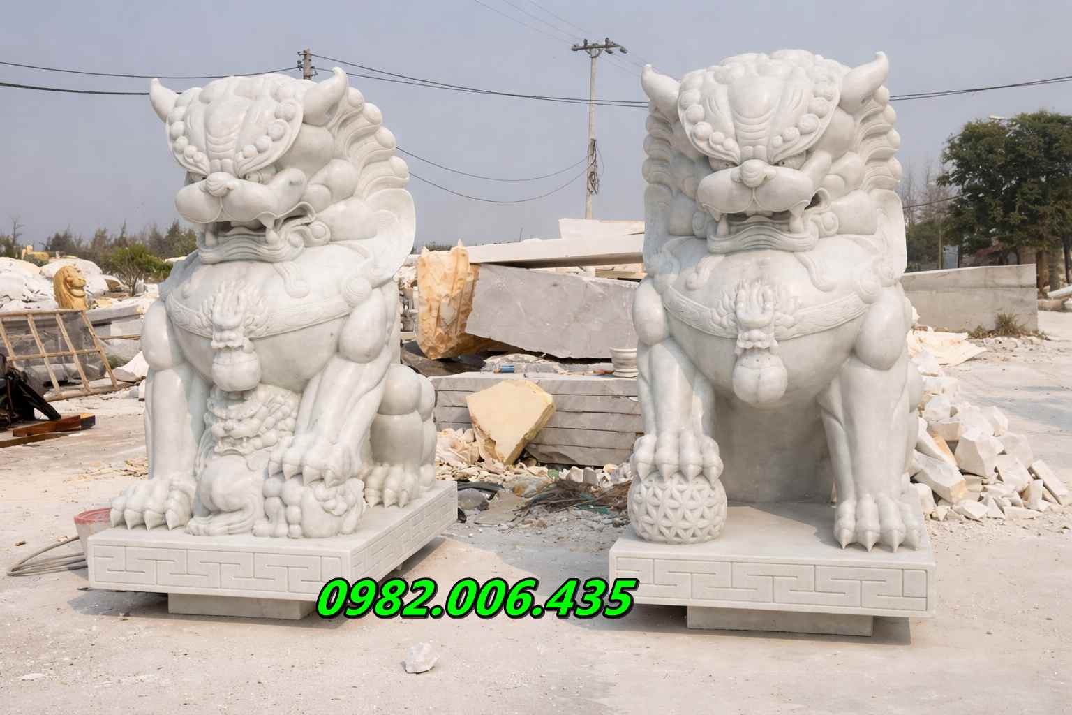 Kỳ lân đá đặt cổng Đồng Nai