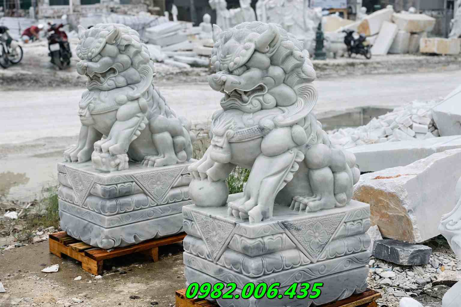 Kỳ lân đá trắng Long An