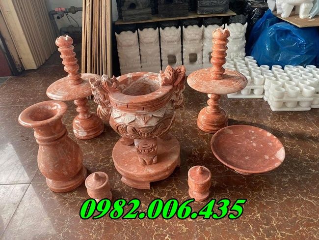 Ý nghĩa của bộ bát hương đá trong thờ cúng Bán Hải Phòng